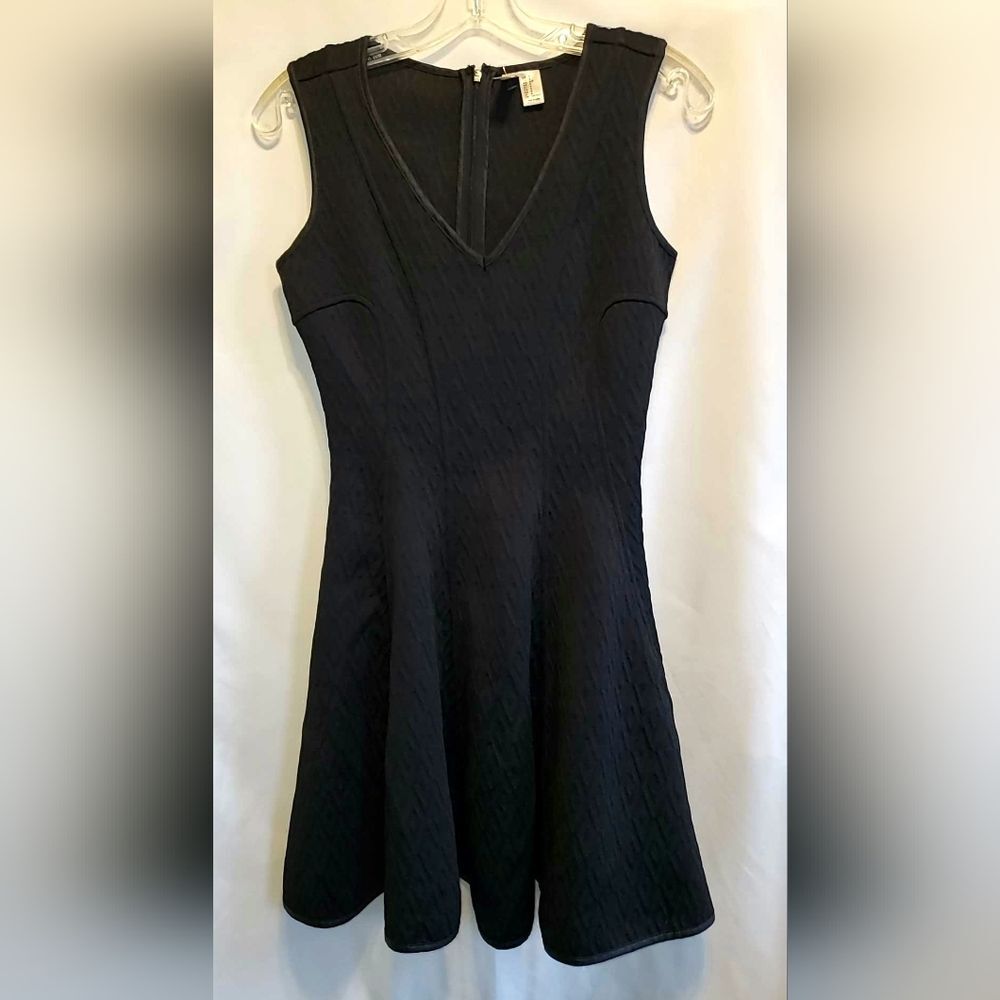 NWOT Forever 21 Black Textured 'Little Black Dress' Size-small